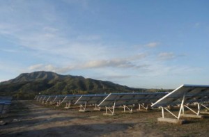 San-Luis-inaugura-primer-parque-energia-solar