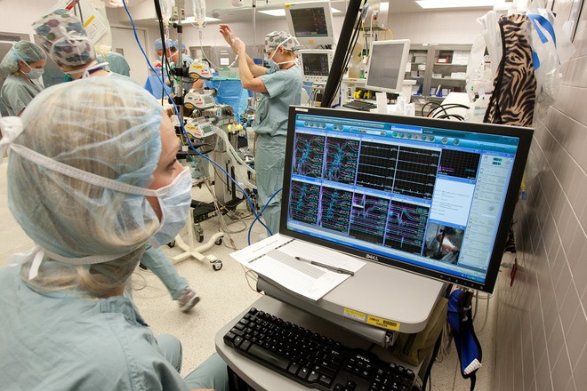 equipo de neurocirugía